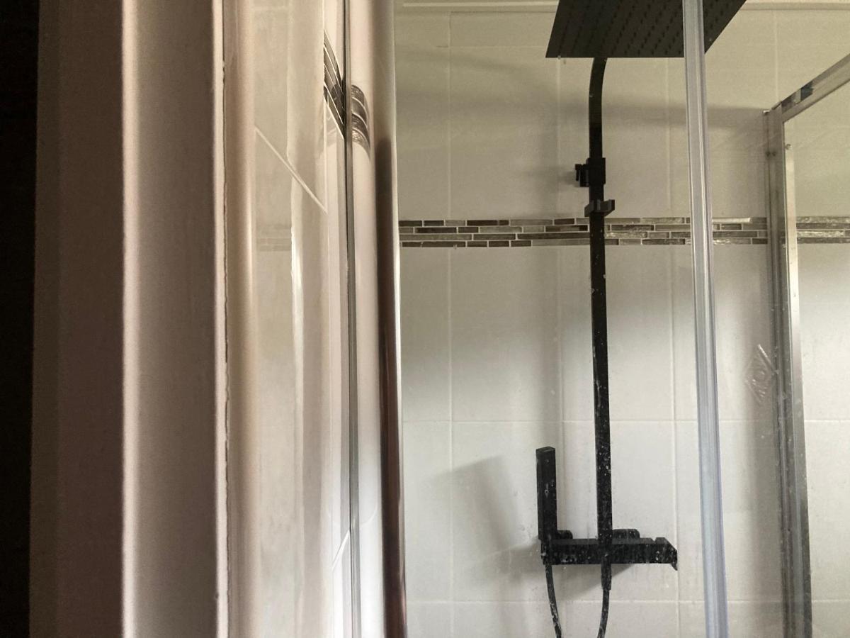 Location Chambre Avec Salle De Bain Et Partie Commune Sea View & Mountain View Renting 1 Of 3 Bedrooms With Shared Common Space 3 Bdrm Apt Not 1 Bdrm Plus Clime Ou Ac Bastia  Exterior photo
